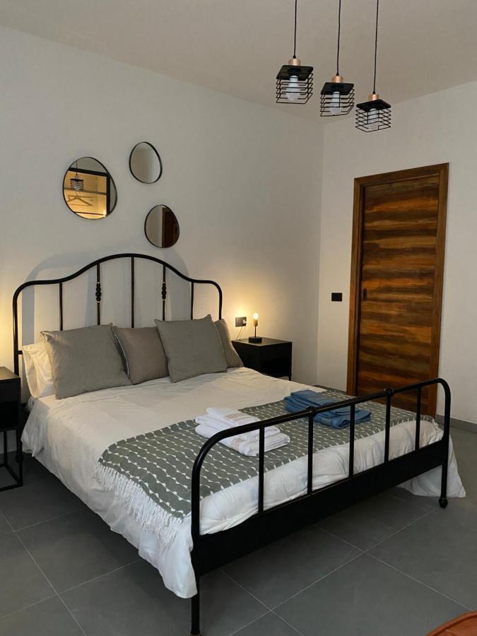 Il Vecchio Casale B&B Sedini Екстериор снимка